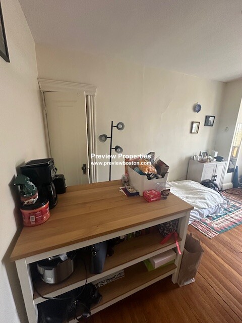 70 Strathmore Rd, Brighton