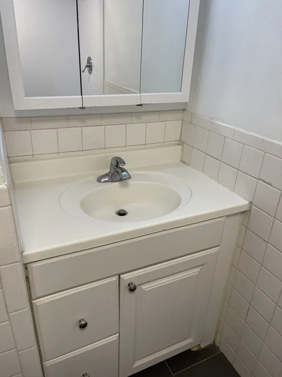 12 Woodland St, Everett