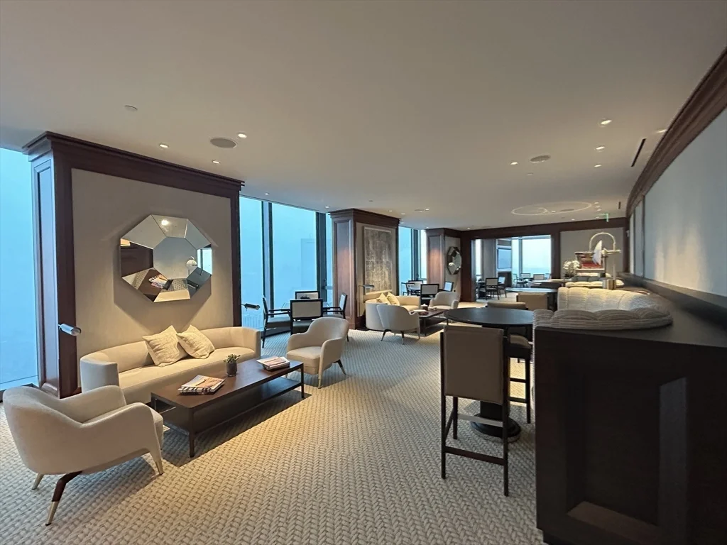 1 Dalton St, Back Bay