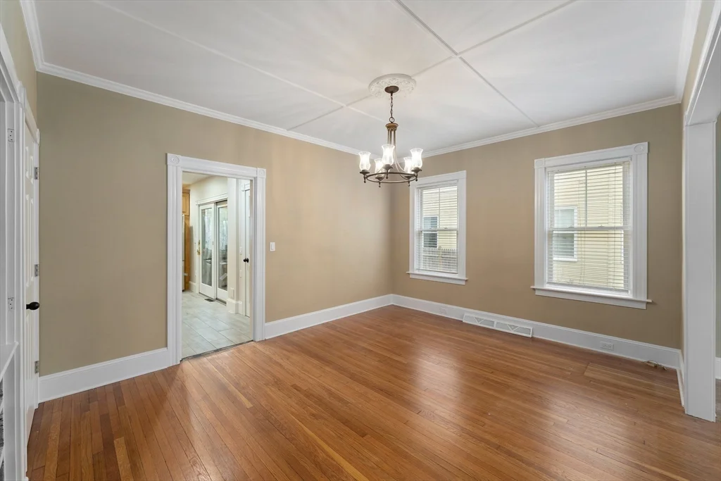 4 Prospect St, Attleboro