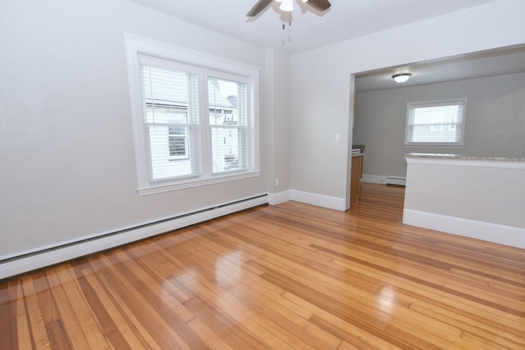 499 Medford St, Malden