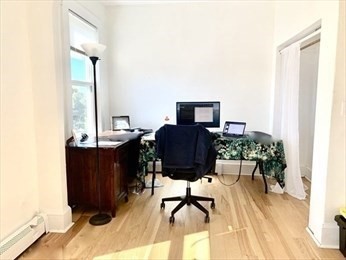 23 Monmouth St, Spring Hill