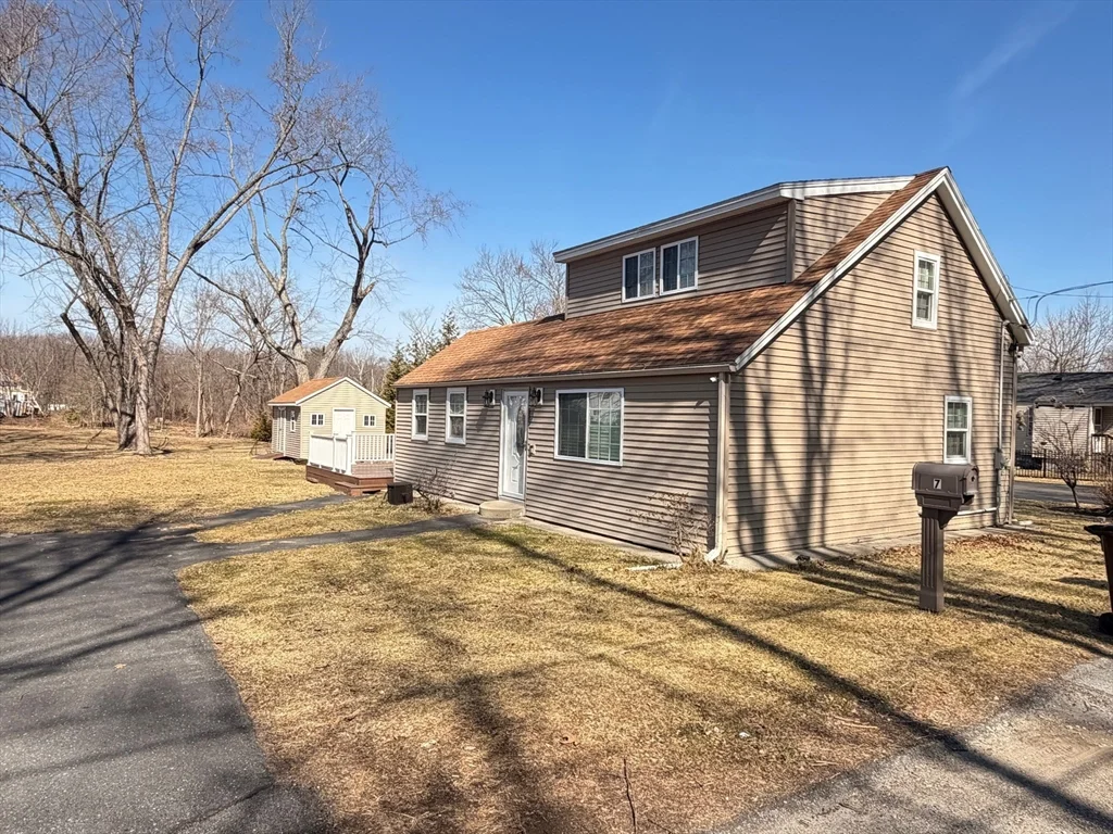 7 Southbridge St Ct, Auburn