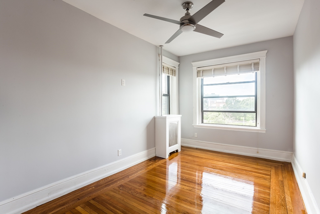 137 Peterborough St, Fenway