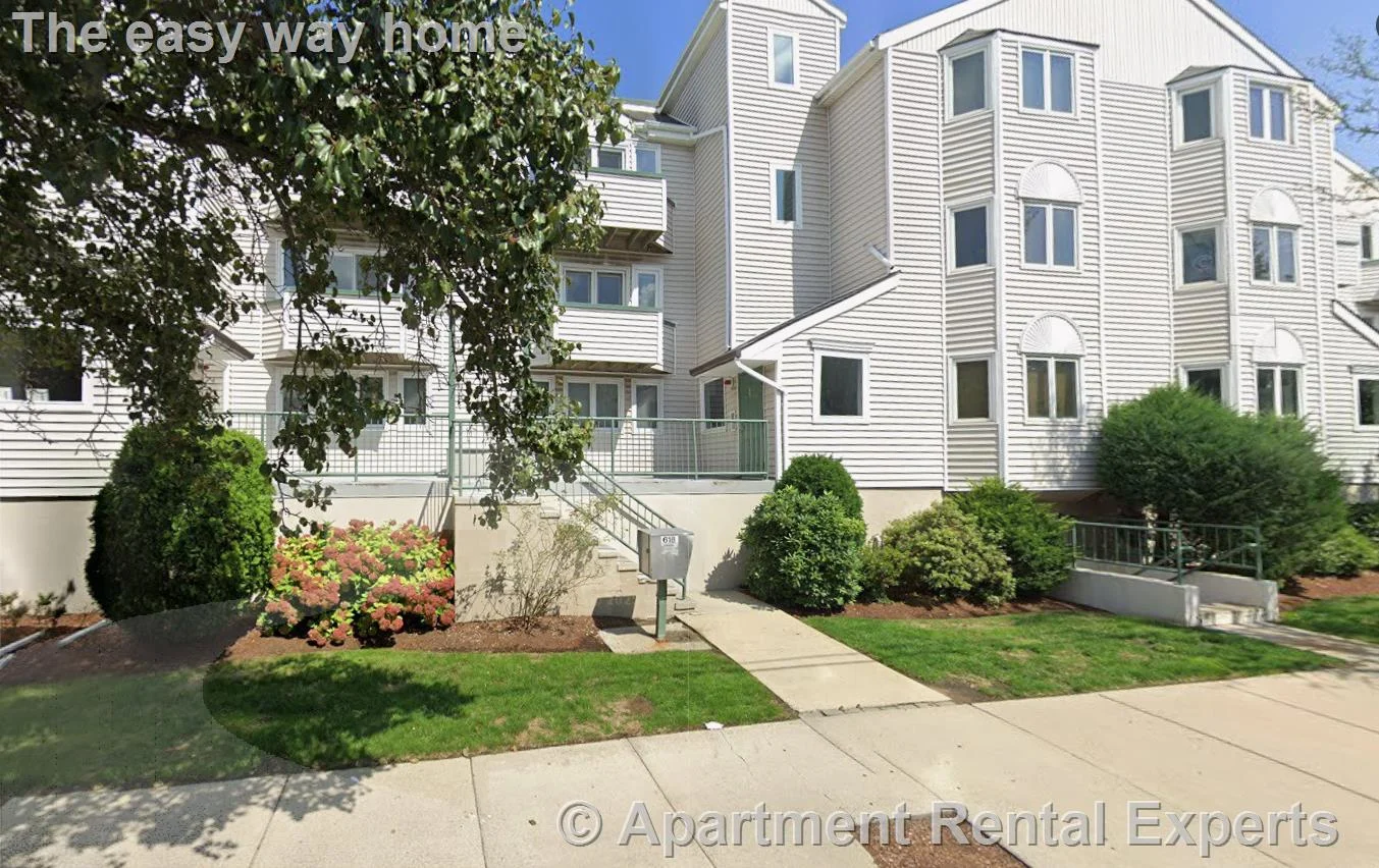 618 Boston Ave, Ball Square