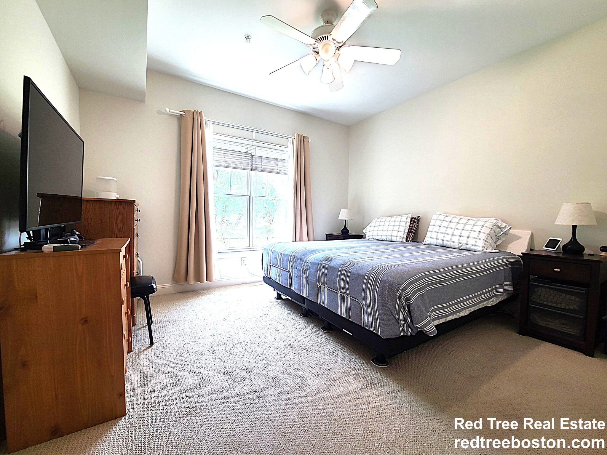 35 Commonwealth Ave, Chestnut Hill