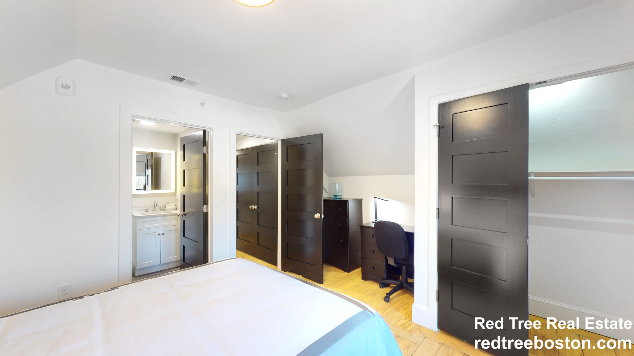 659 South St, Roberts