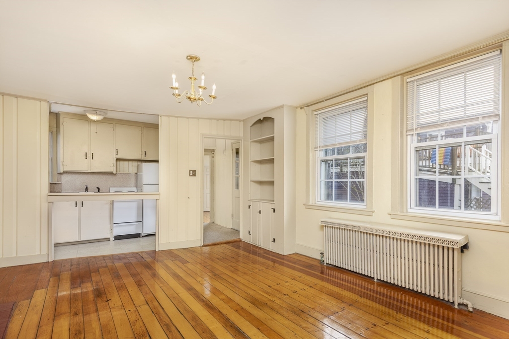 137 Washington, Old Town