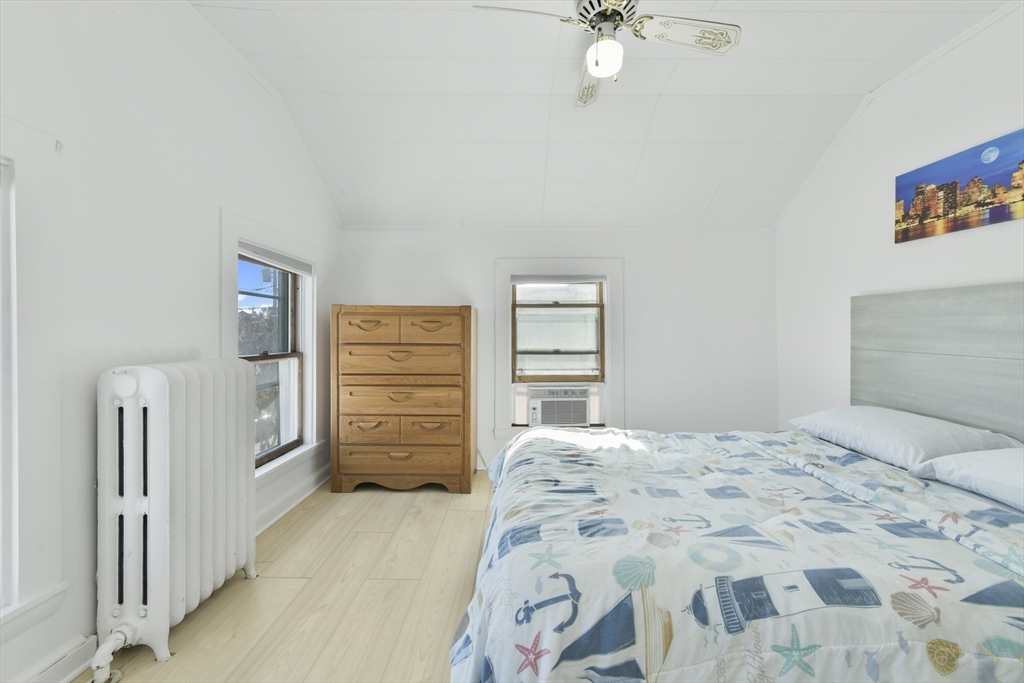 23 Tafts Ave, Winthrop