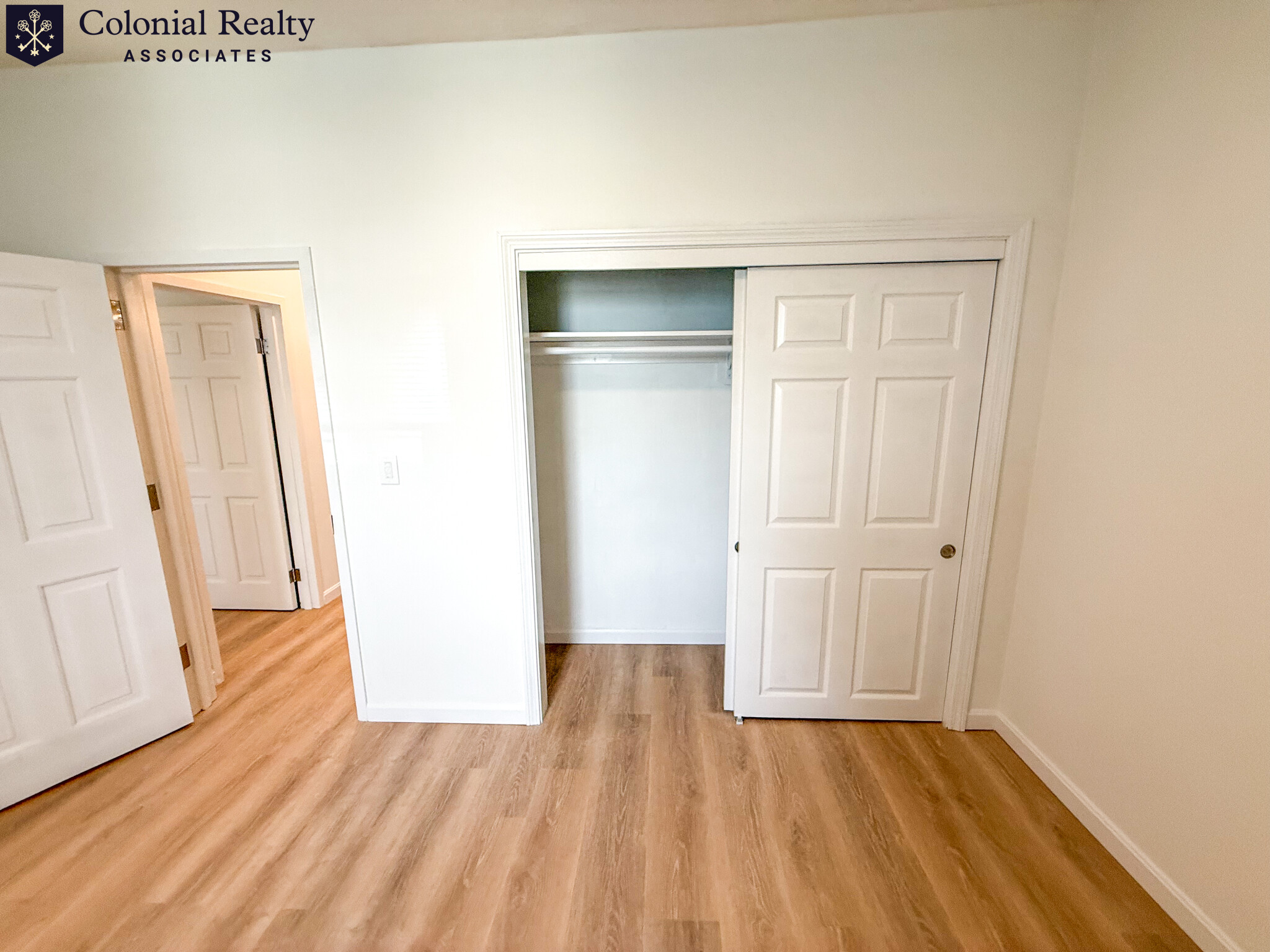 521 Massachusetts Ave, Roxbury