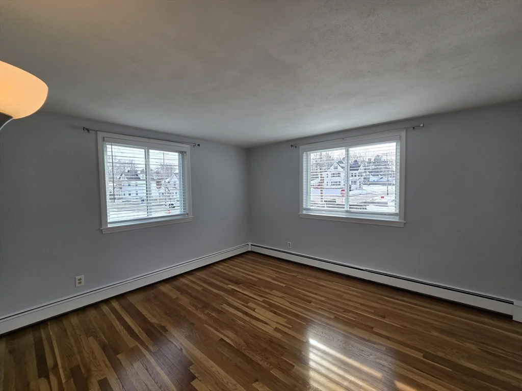 194 Lincoln St, Stoughton