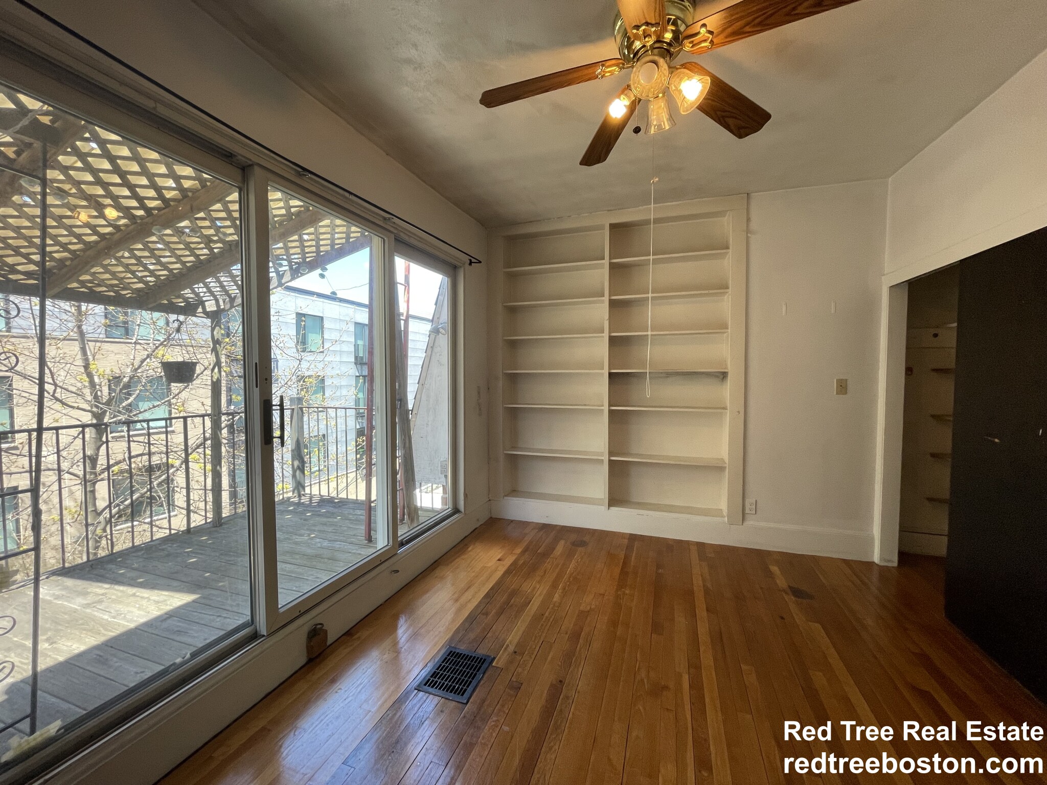 8 Sewall St, Mission Hill