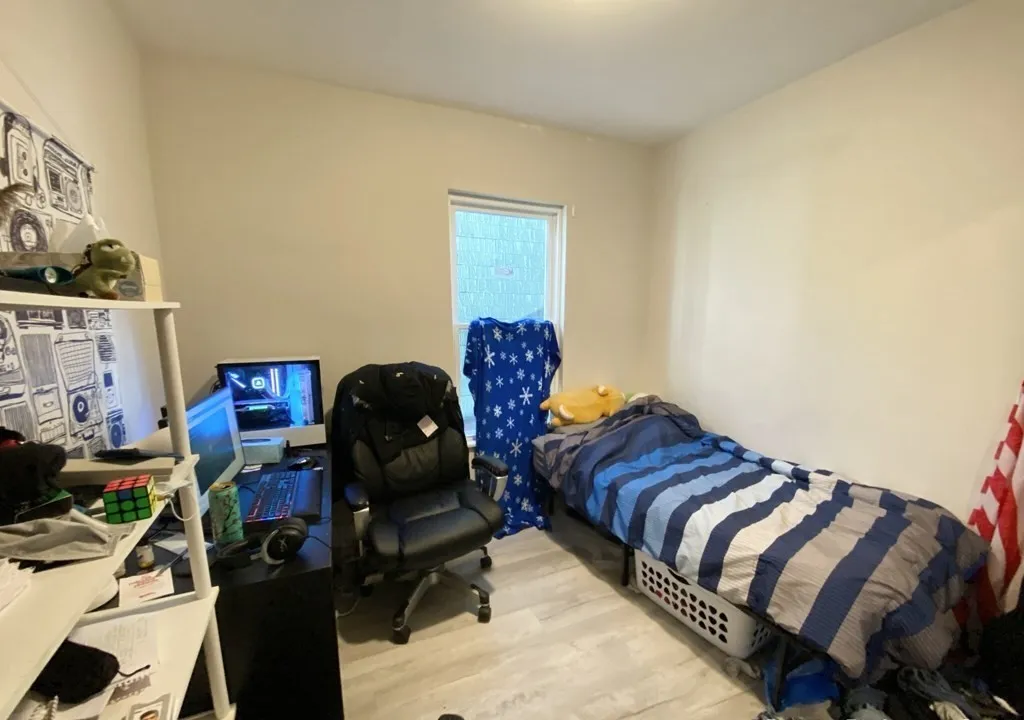 113 Hillside St, Mission Hill