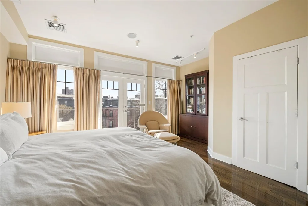 410 Columbus Ave, South End