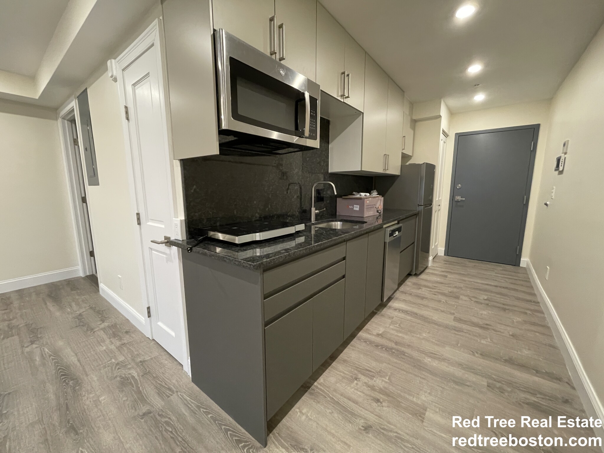 1028 Commonwealth Ave, Boston