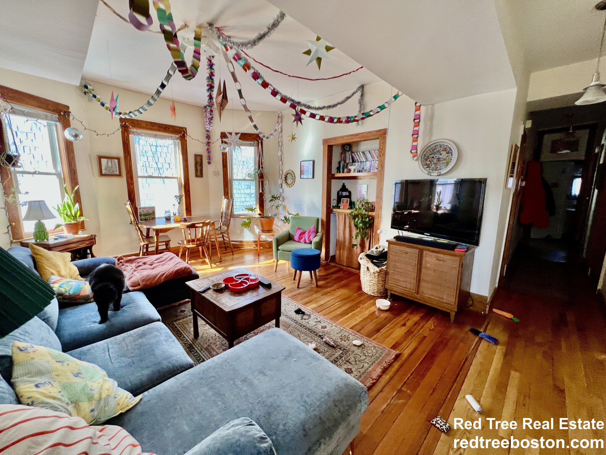 346 Faneuil St, Oak Square