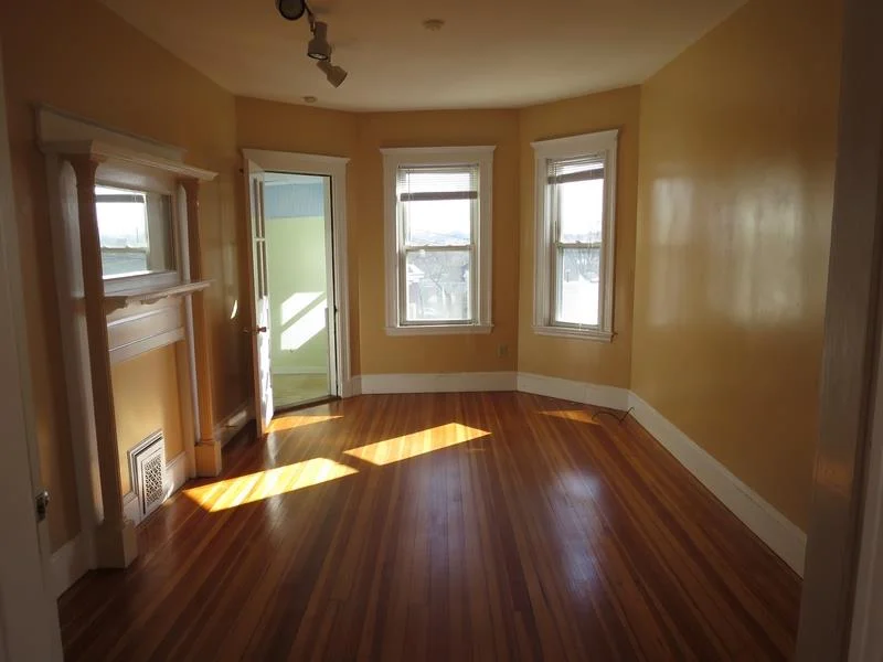 44 Temple St, Somerville