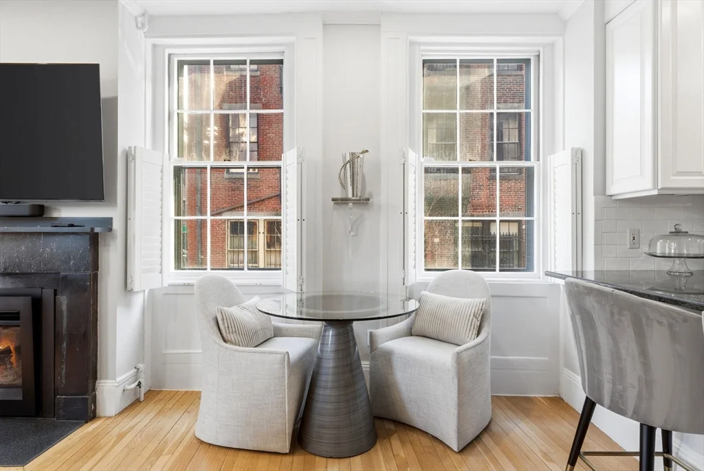 50 River St, Beacon Hill