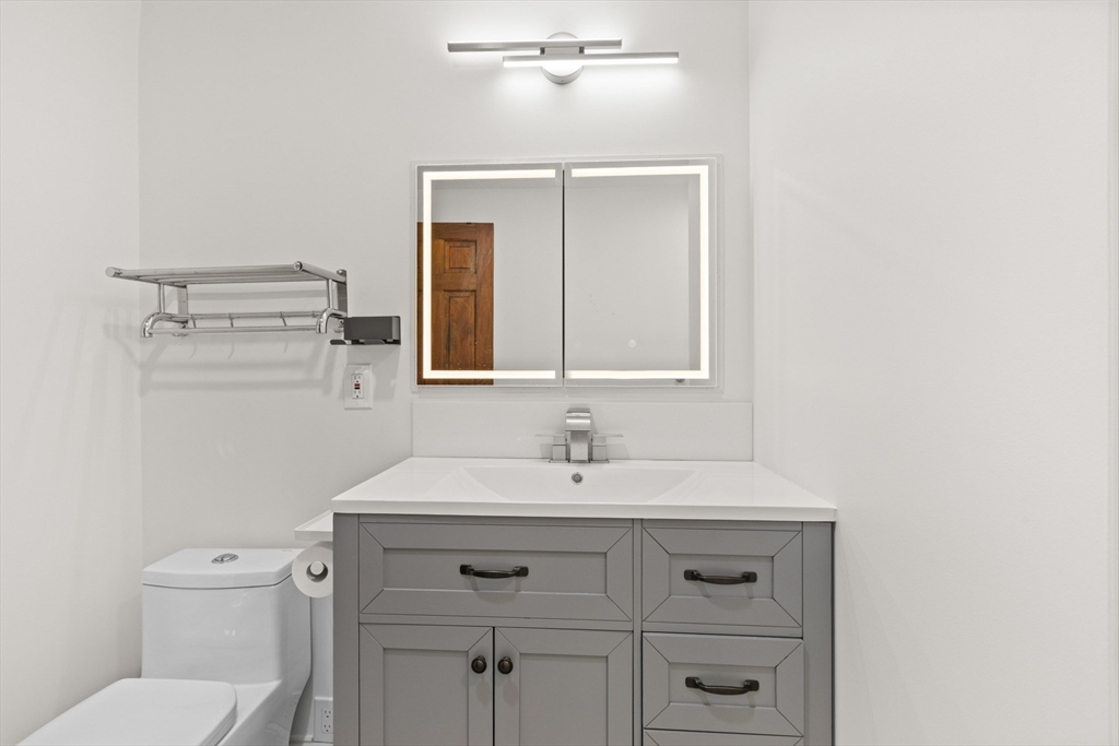 3 Jericho Rd, Woburn