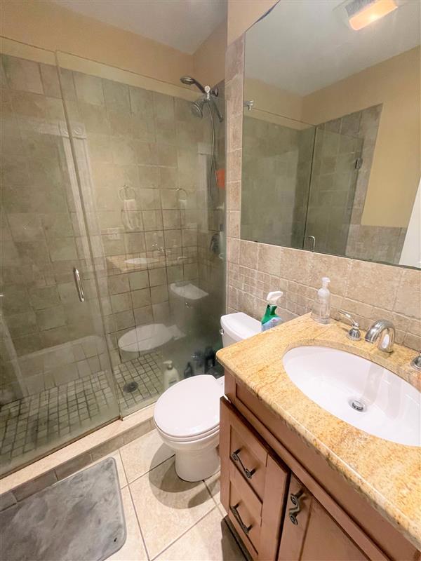 40 Newbern Ave, South Medford