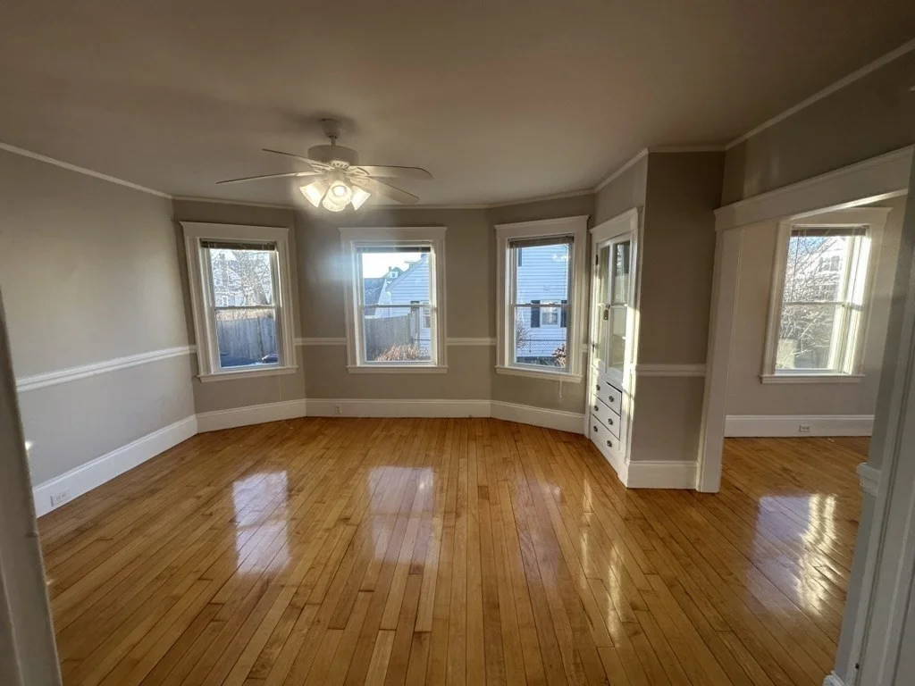 34 Saunders St, North Weymouth