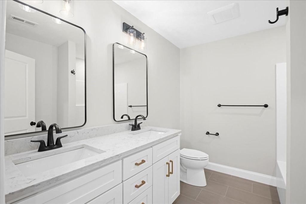 33 Third St, Worcester