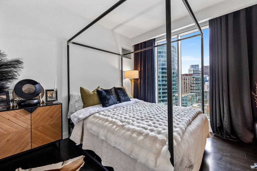 150 Seaport Blvd, Seaport District