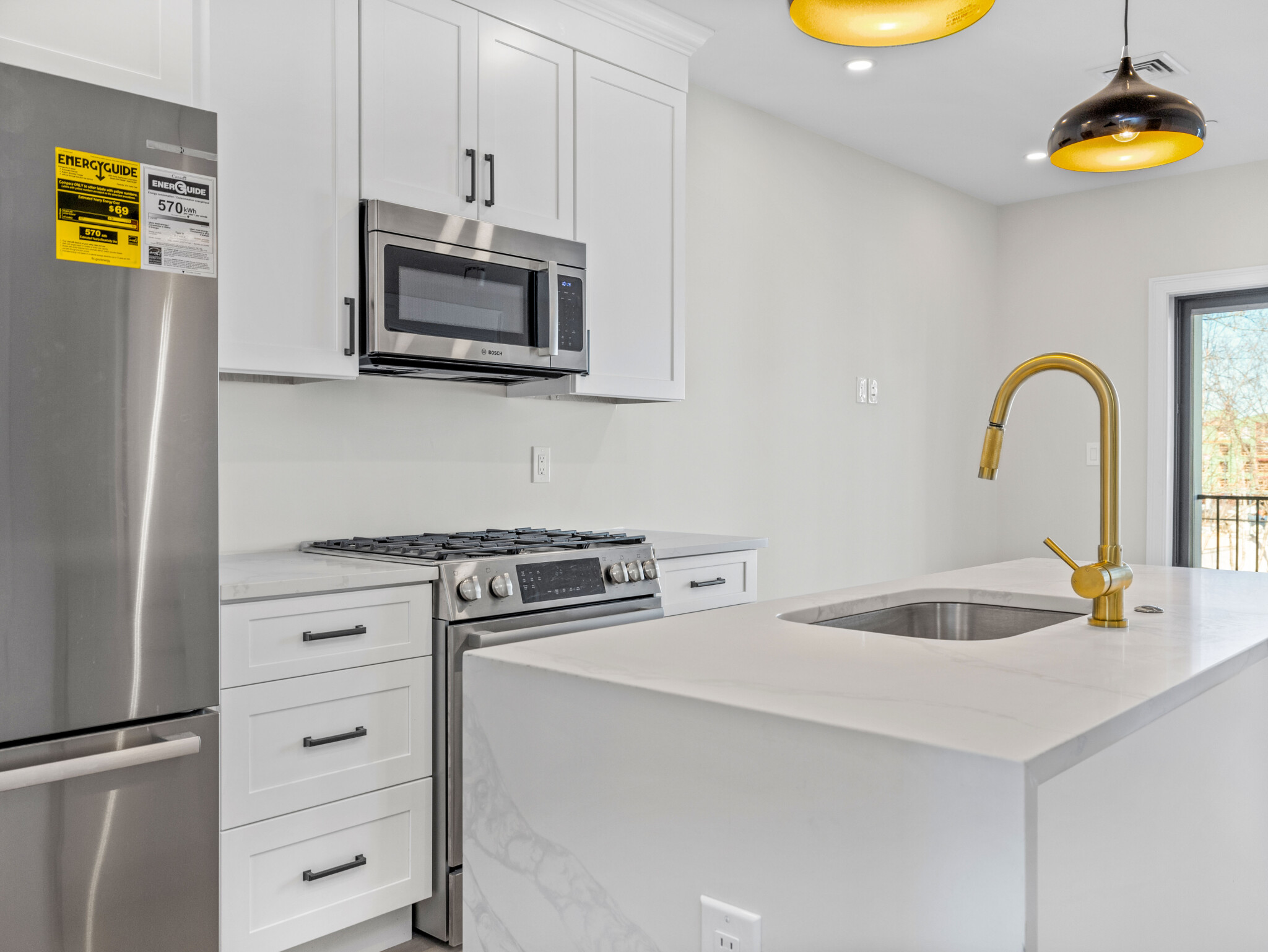 48 Woodward St, South Boston