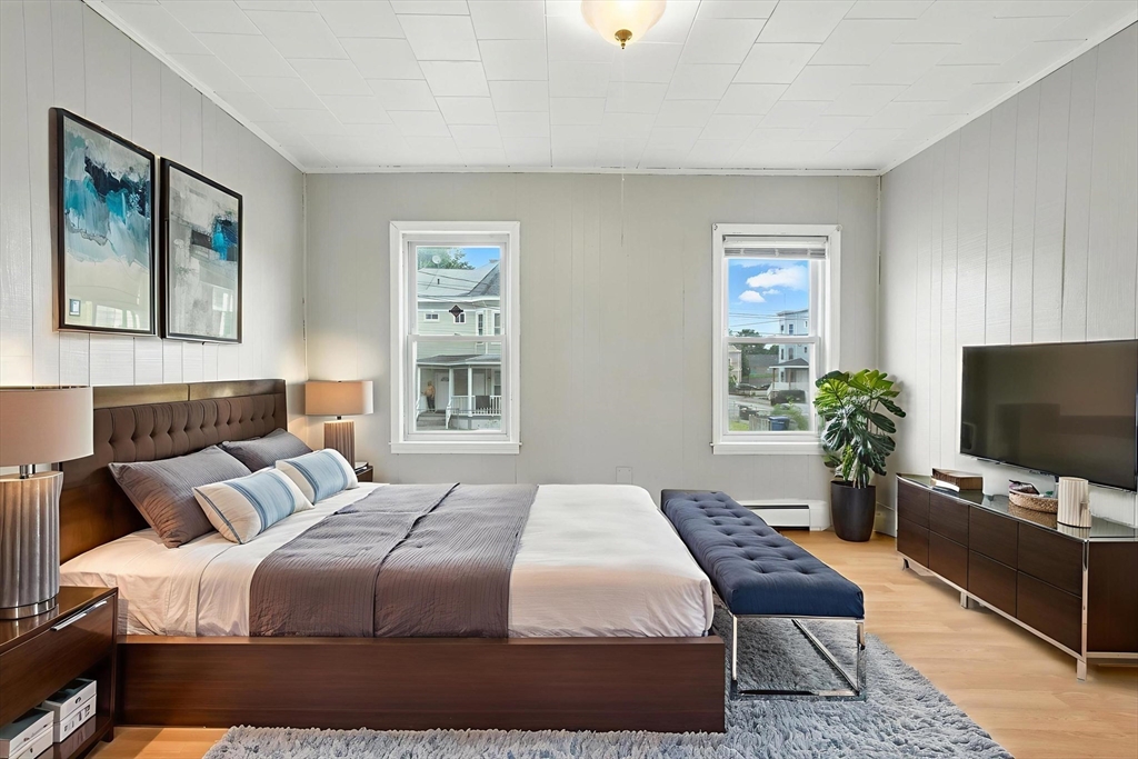 439 Lowell St, Lawrence