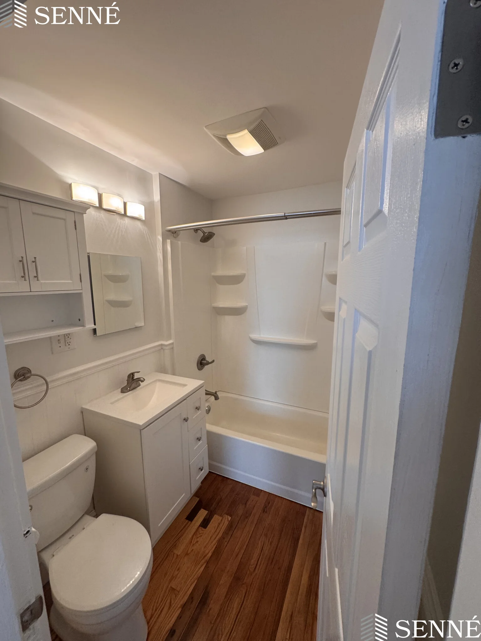 212 Brookside Pkwa, Medford