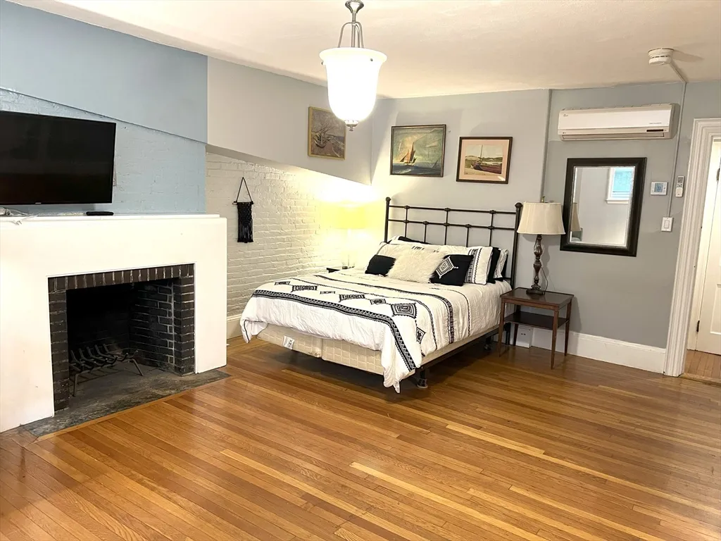 86 Commonwealth Ave, Back Bay