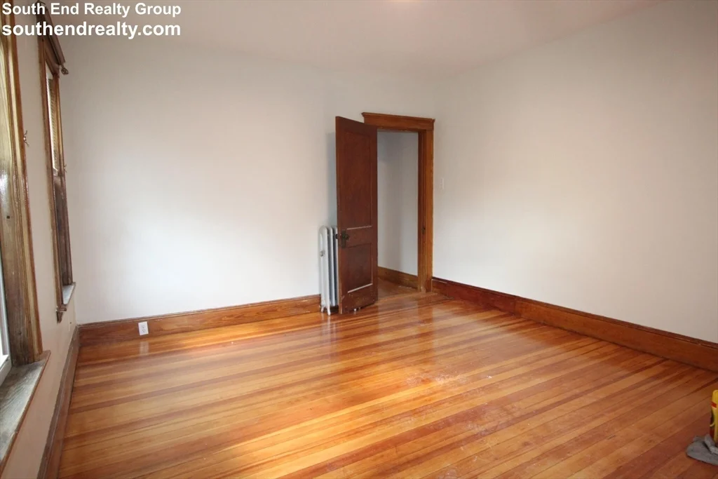 20 Egerton Rd, Arlington