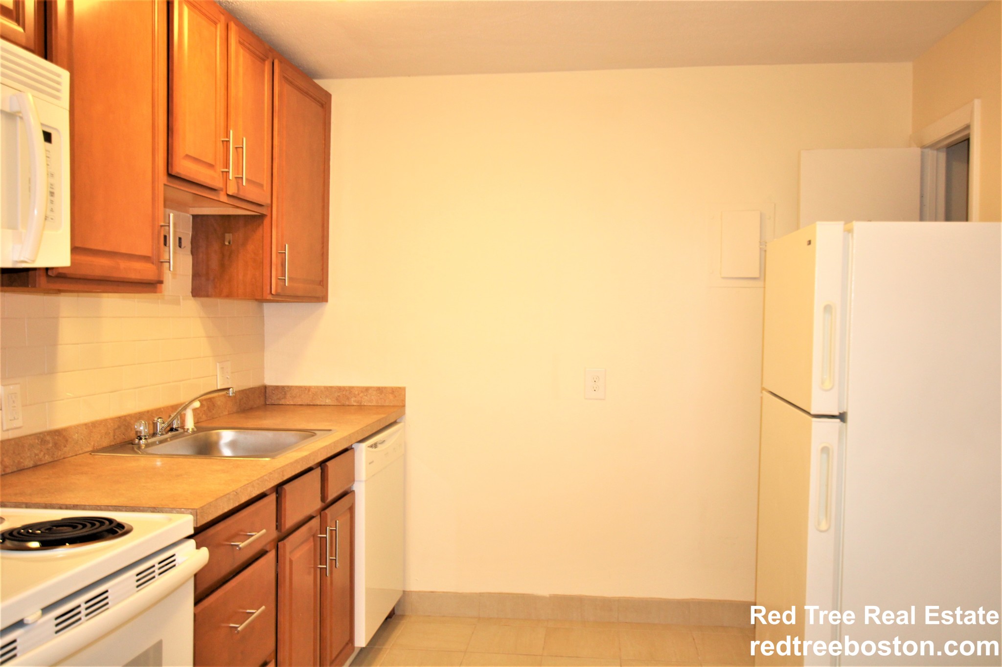 75 Gardner St, Allston