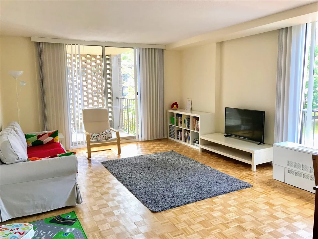 44 Washington St, Brookline Village