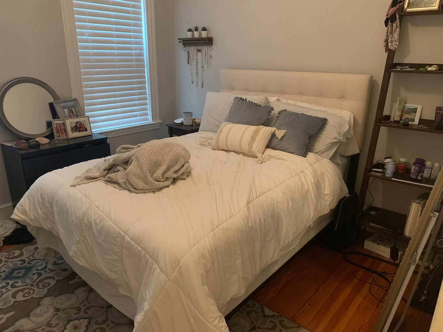 3 bed, 2 bath apartment for rent at 83 Farragut Rd Unit 1, South Boston — photo 5 of 11
