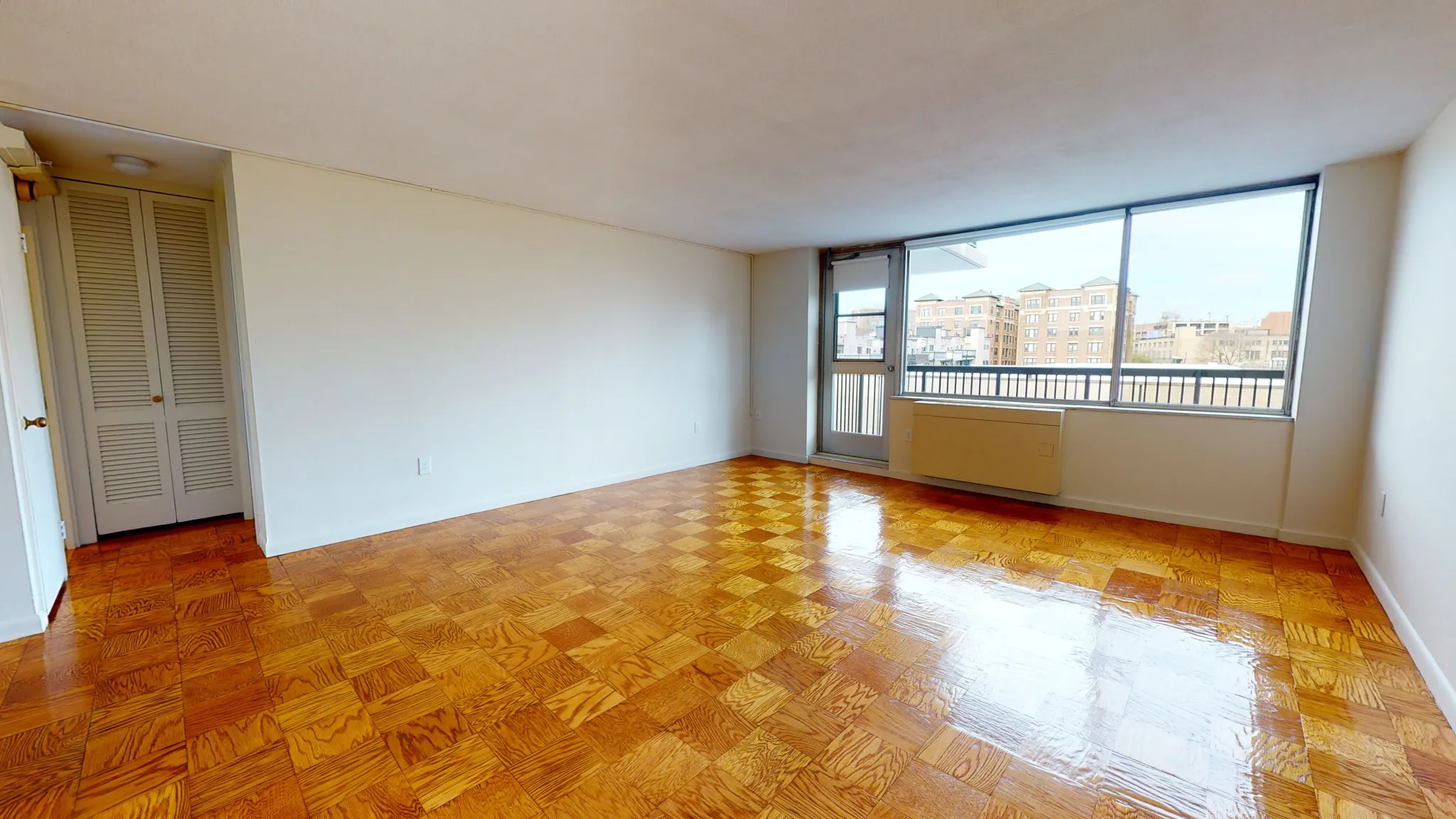 101 Monmouth St, Longwood