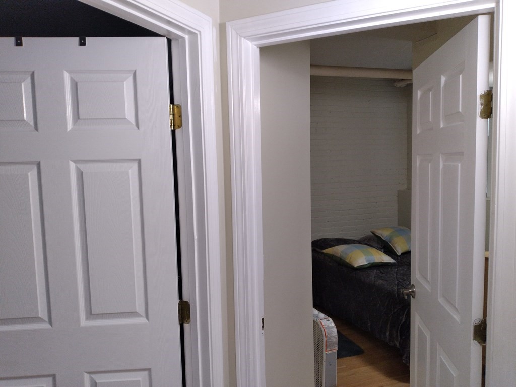 4 bed, 2 bath apartment for rent at 1572 Commonwealth Ave Unit 101, Brighton — photo 5 of 6