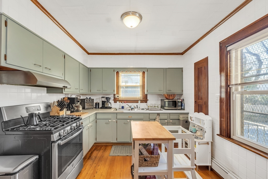 90 Walter St, Roslindale