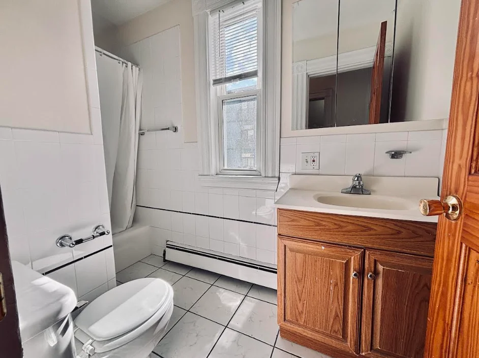 392 Washington St, Ward Two