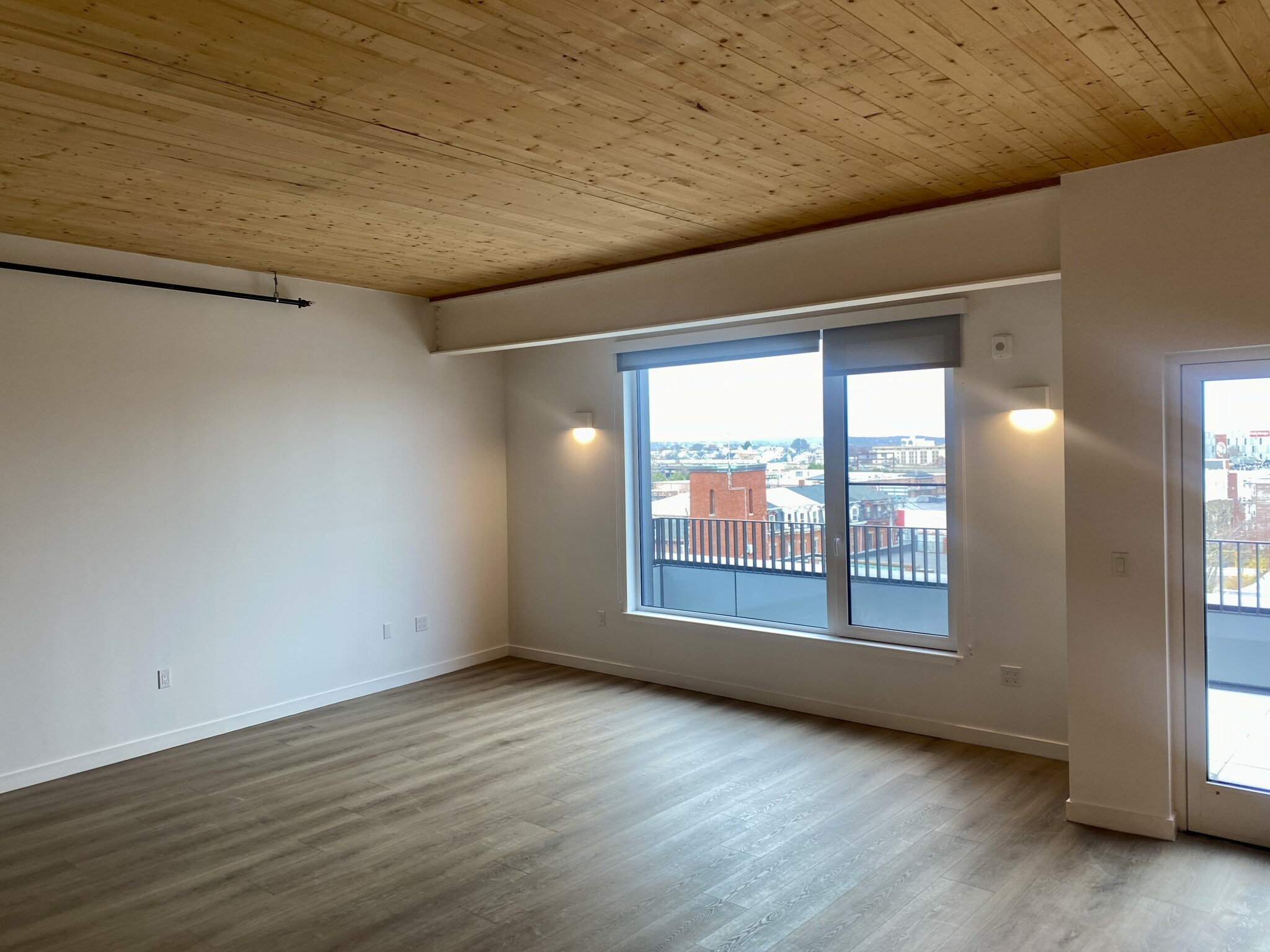 154 Broadway, East Somerville