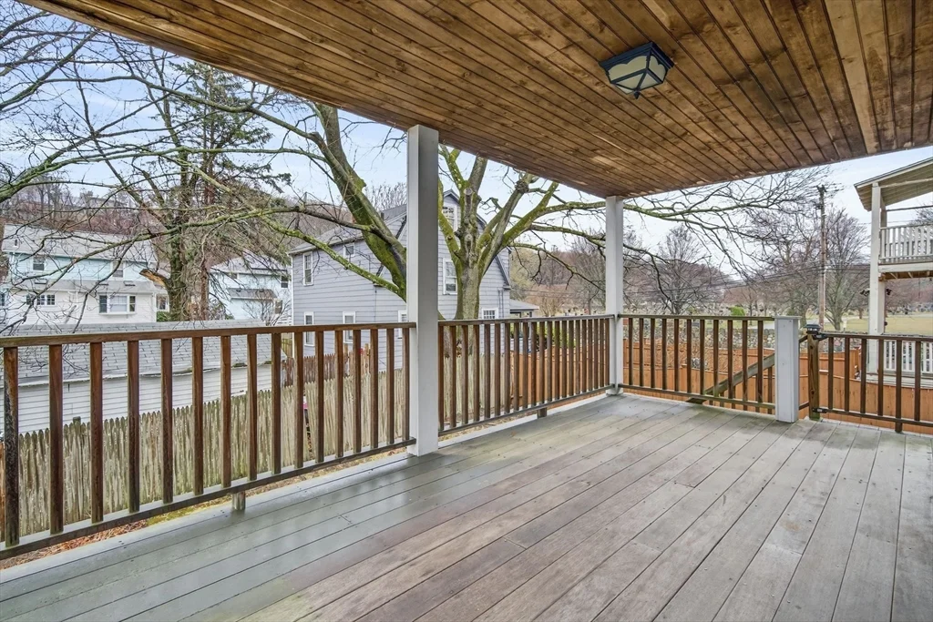 5-7 Linwood Ave, Wyoming