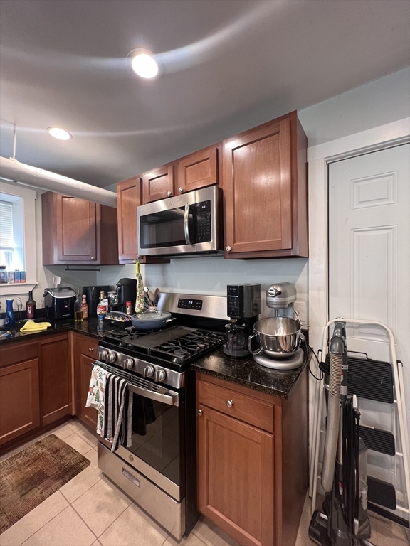 475 Broadway, Medford