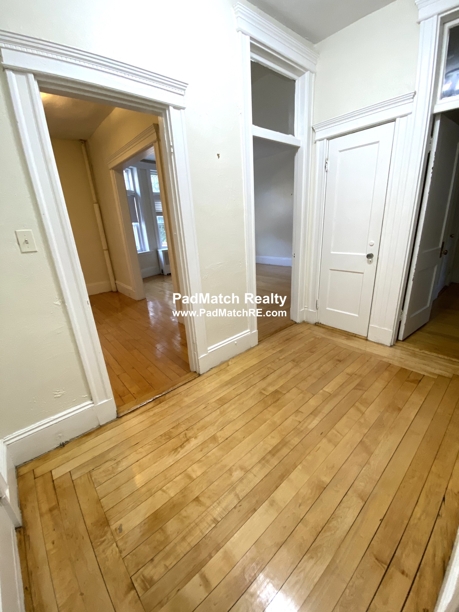 1822 Beacon St, Brookline