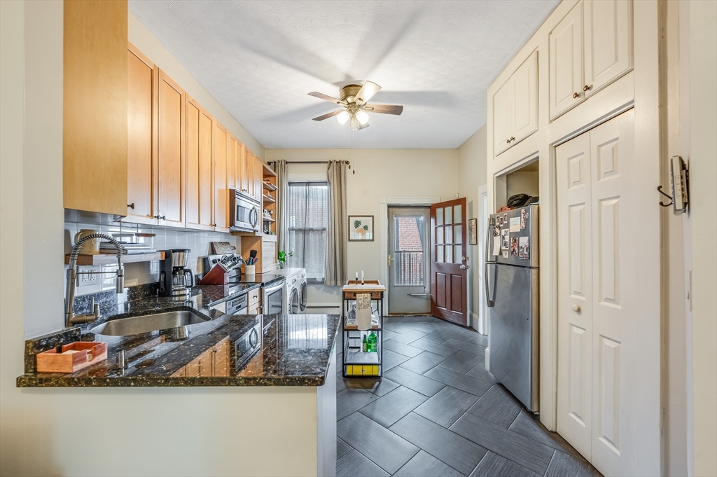 805 E 4th St, South Boston