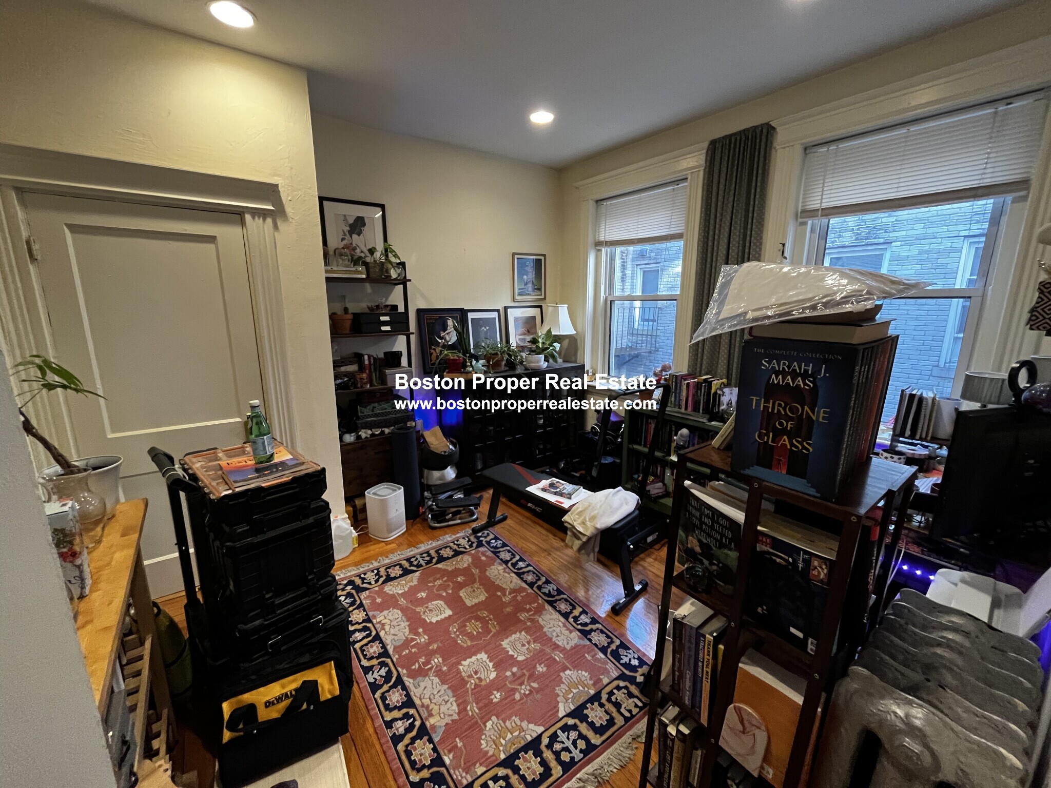 28 Queensberry St, Fenway