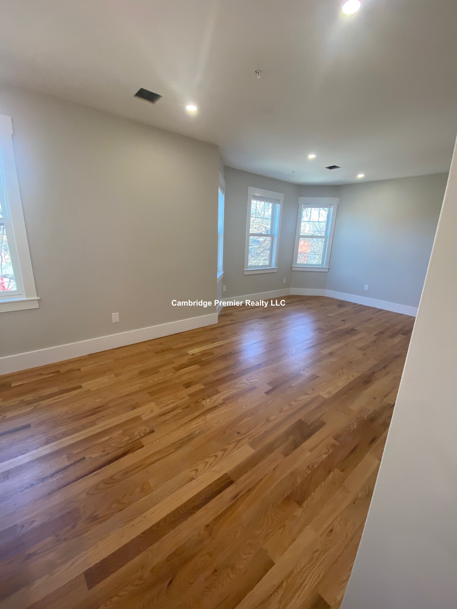 132 Central St, Winter Hill