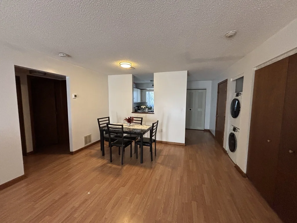 369 Aiken Ave, Centralville