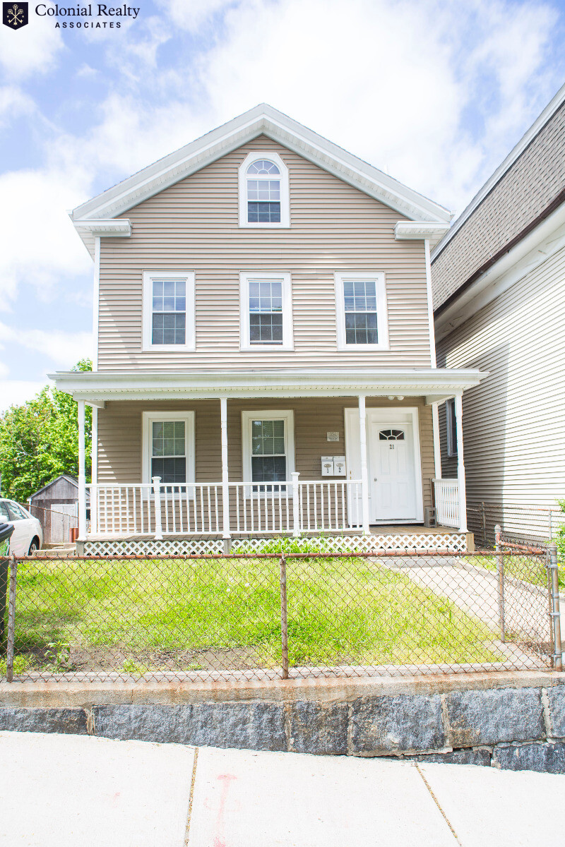 31 Alpine St, Roxbury