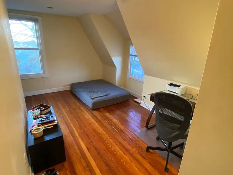 27R Albion St, Powder House Square