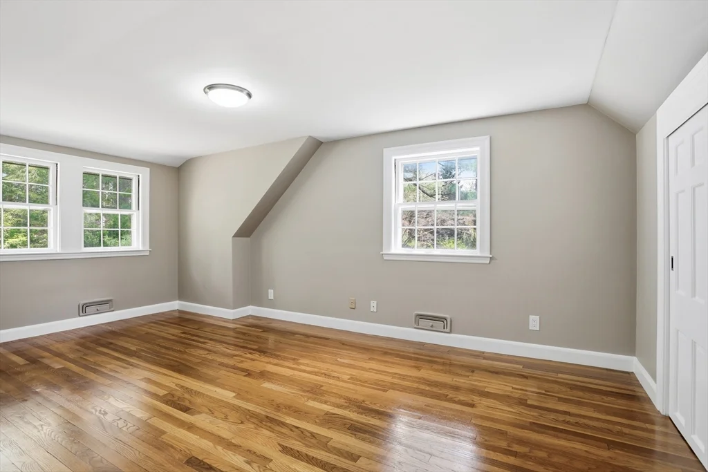 11 Sherman Bridge Rd, Wayland